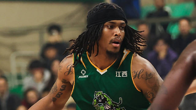 格洛弗双冠加冕 杰曼三分绝杀引爆京粤大战