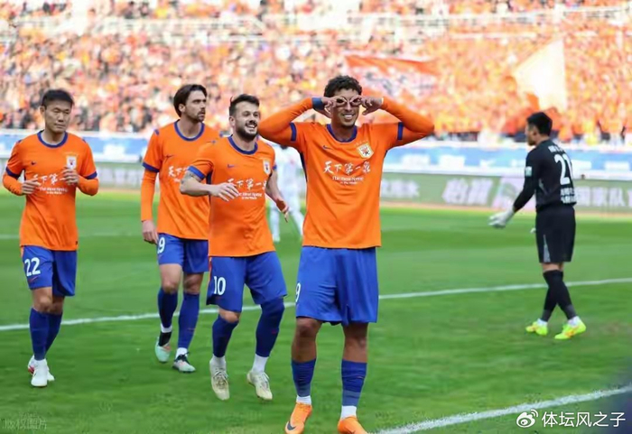 山东泰山两连败暴露教练组管理混乱